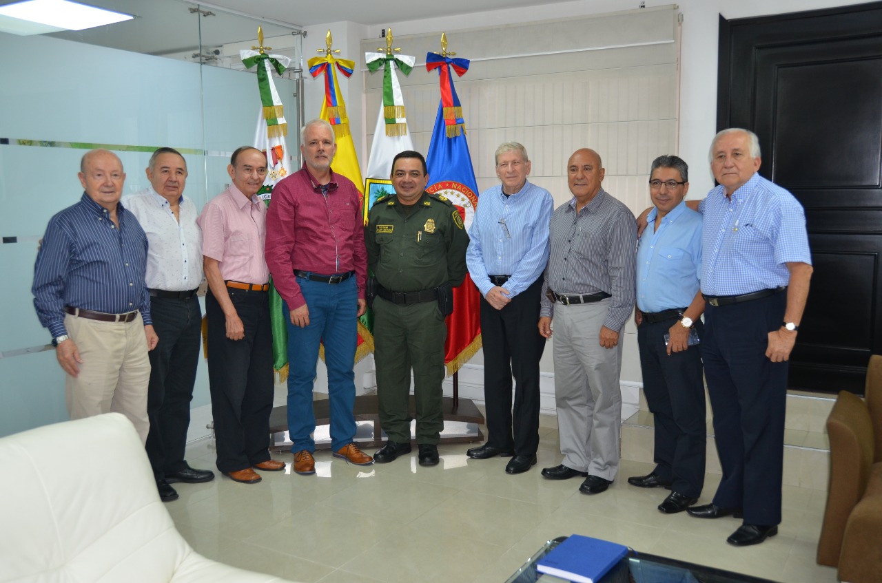 Reunión Junta Directiva con el Señor Coronel Giovanny Camacho Comandante Policía Antioquia